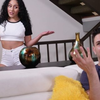 Наказал малышку бдсм набором порно