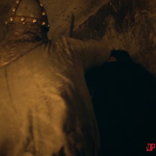 Имеет сразу двух пышногрудых баб