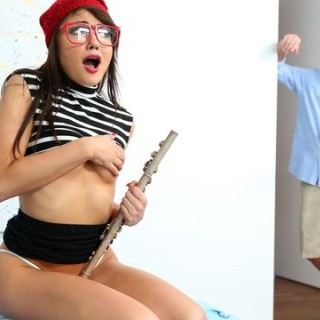 Пасынок трахнул сексуальную мачеху