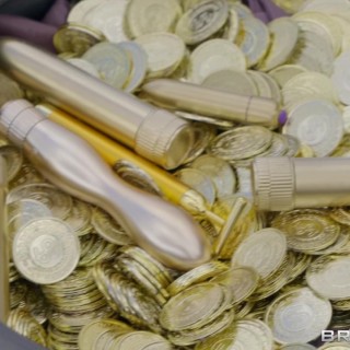 Поделился женой с дедом порно