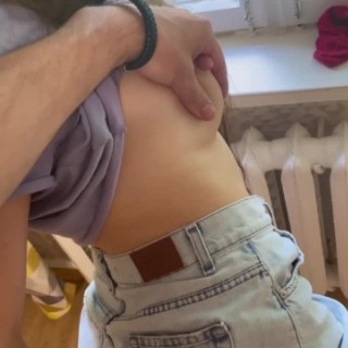 Быстро присунул девке хер в киску