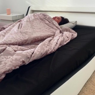 Устроила мастурбацию пилотки, Кайли (Kylie Rocket)