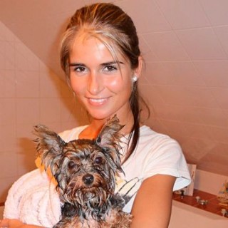 Порно с пухлыми красотками с волосатыми